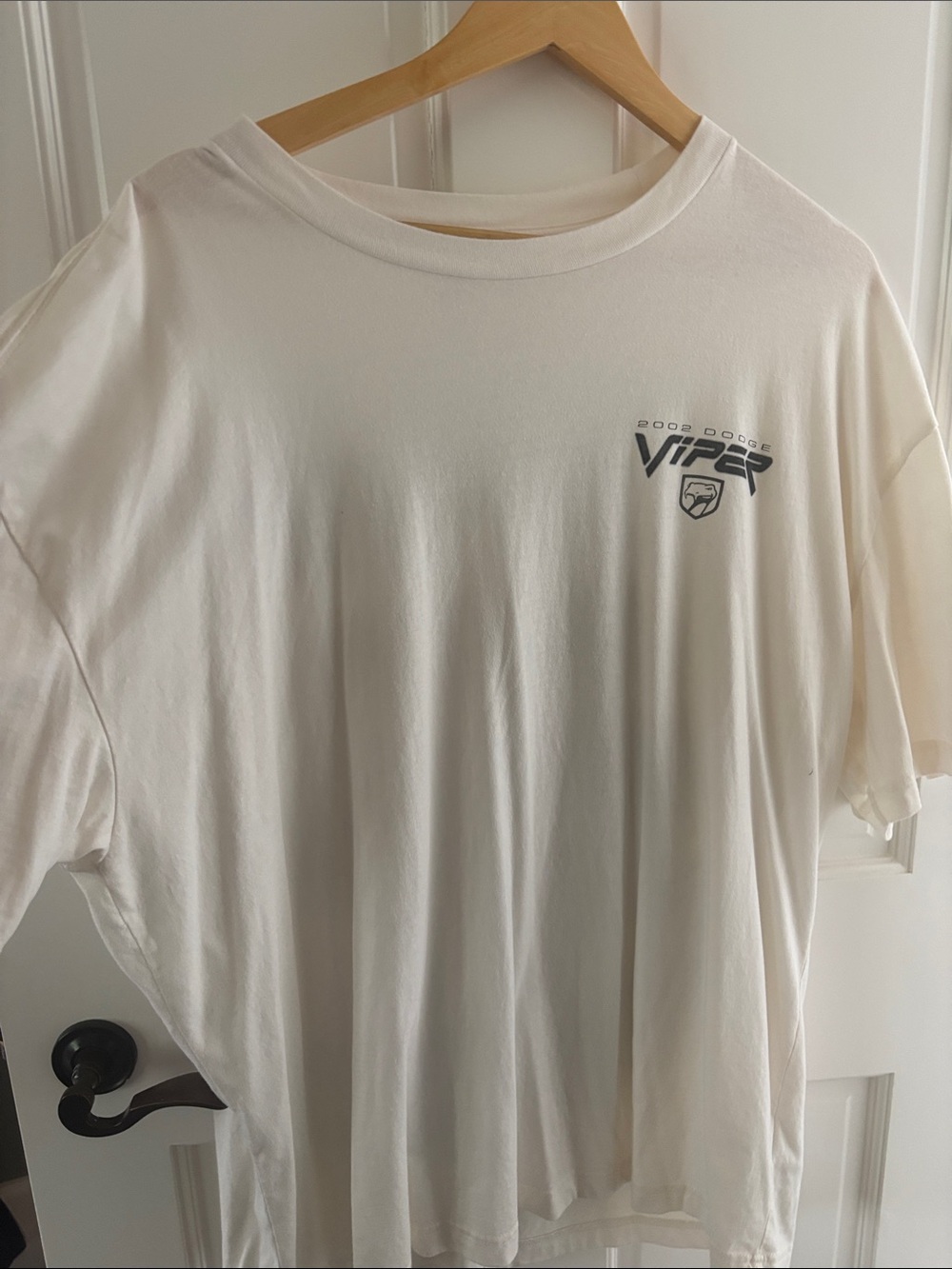Hollister Cream Short-Sleeve Viper Graphic Tee